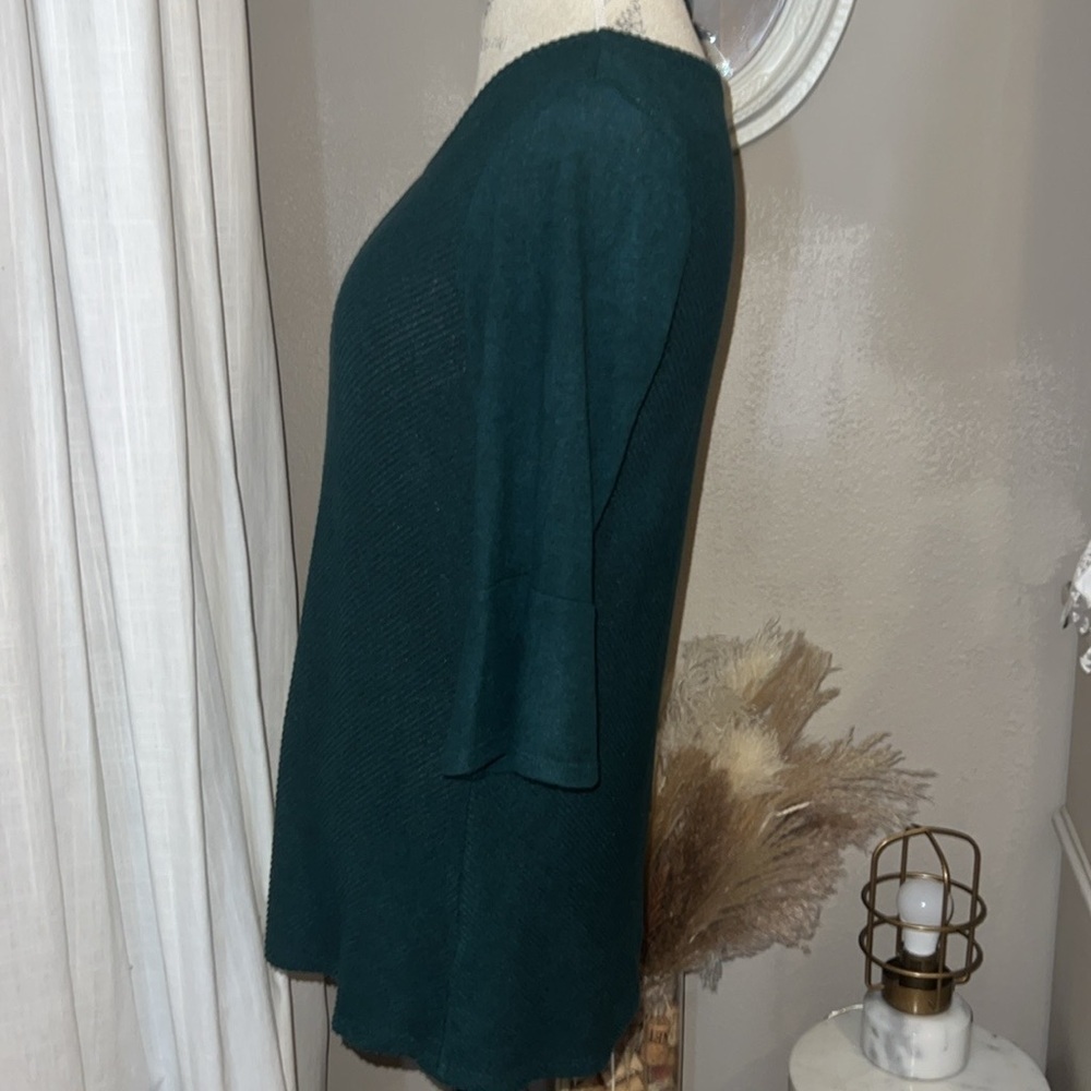 Apt 9 emerald dark green longsleeve flared sleeves ribbed lightweight sweater  M - Picture 7 of 13